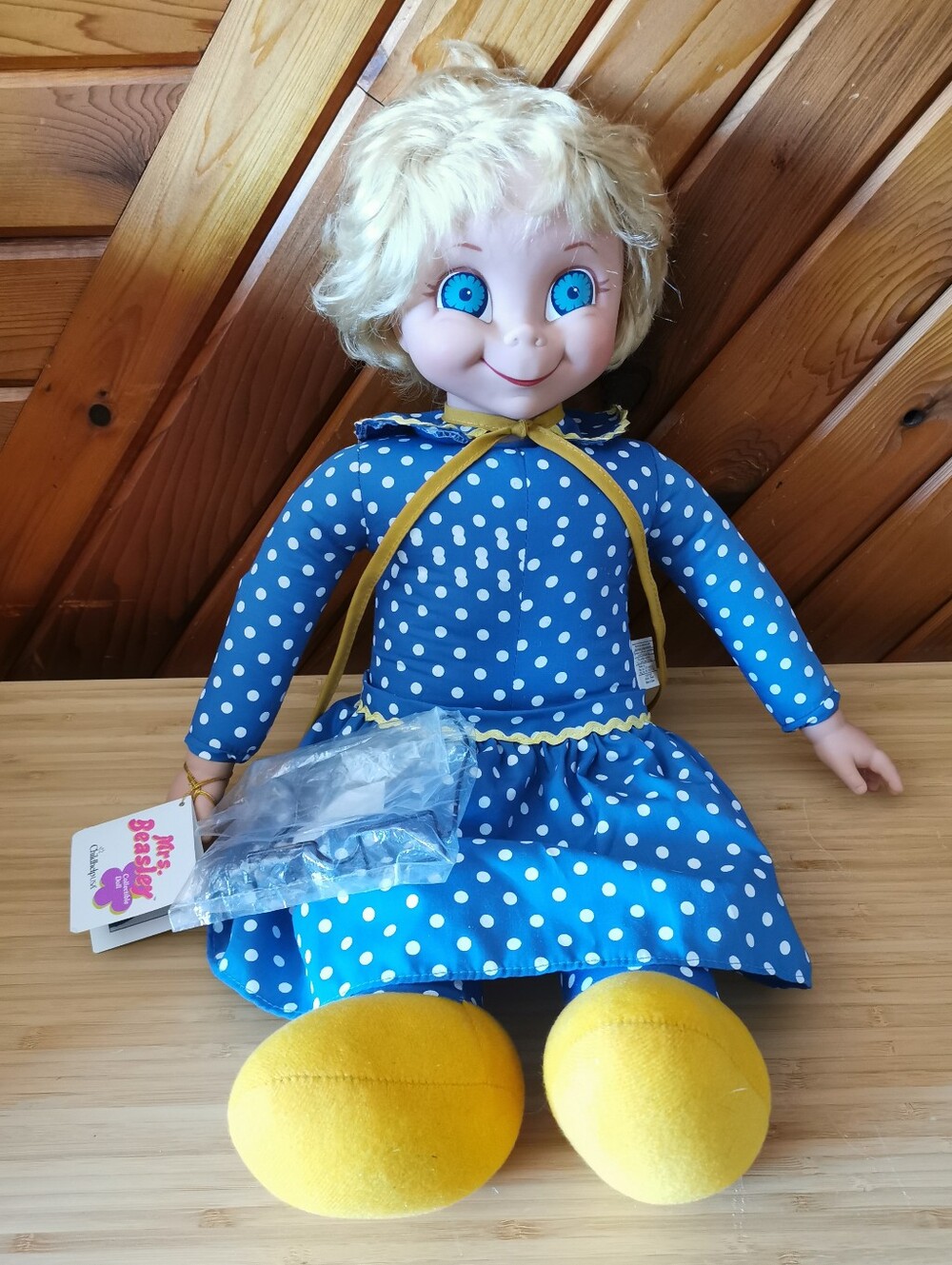 Vintage Talking Mrs. Beasley Collectible Doll Pull String With Glasses